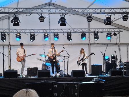 Občinstvo so navdušili tudi mladi nadarjeni Vesperi